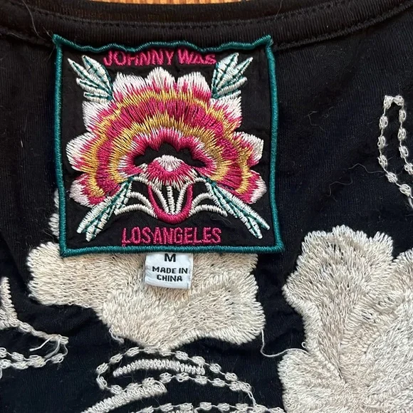 Johnny Was embroidered tshirt - Picture 2 of 6